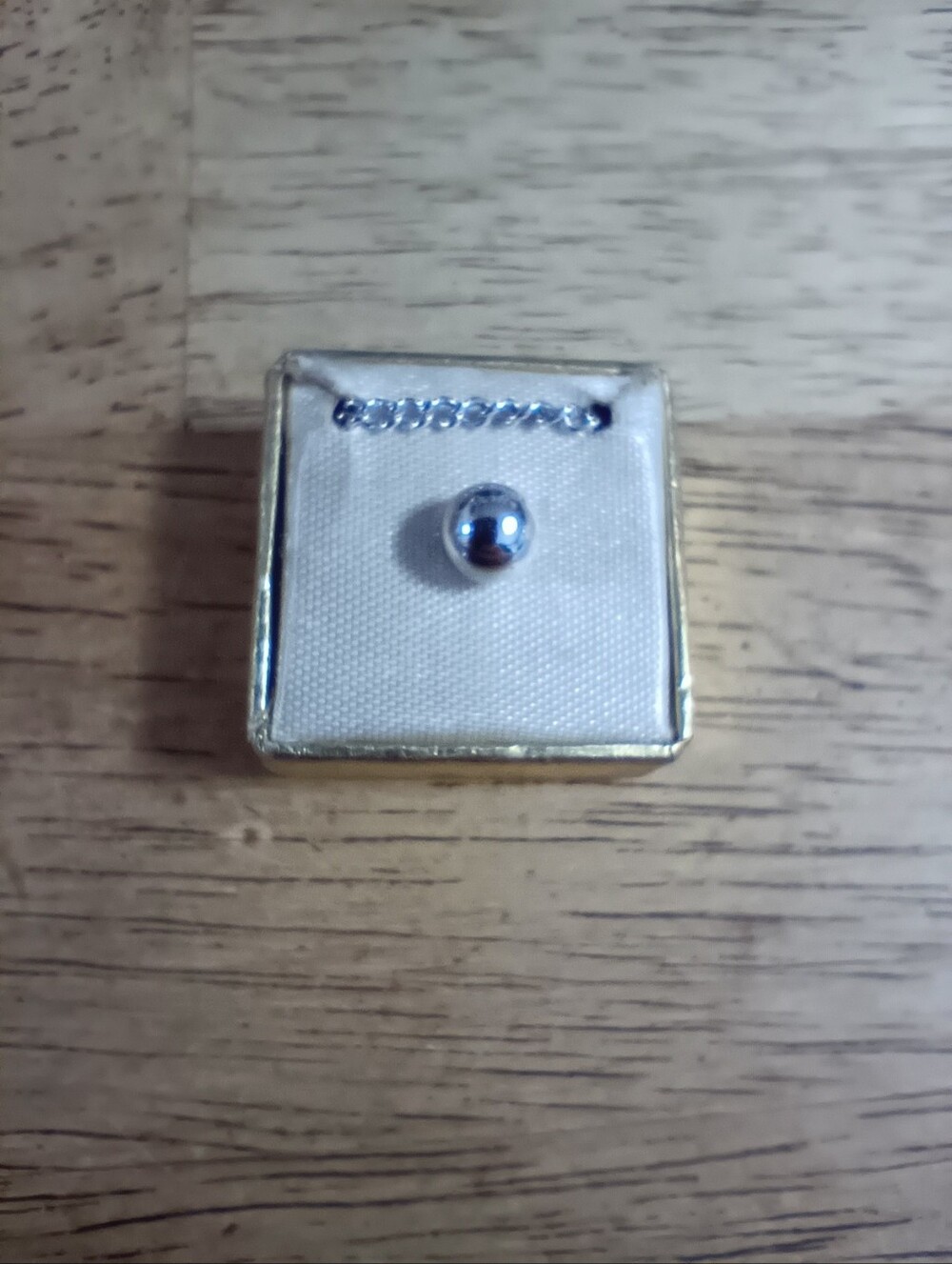 New In Box, Vintage Silvertone Round Tie Tack W/Chain
